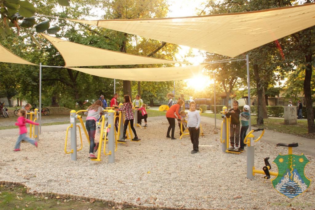 A Turisztikai Egyesület pályázatából megvalósult játszótér átadása