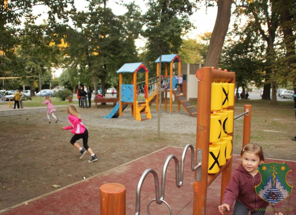 A Turisztikai Egyesület pályázatából megvalósult játszótér átadása