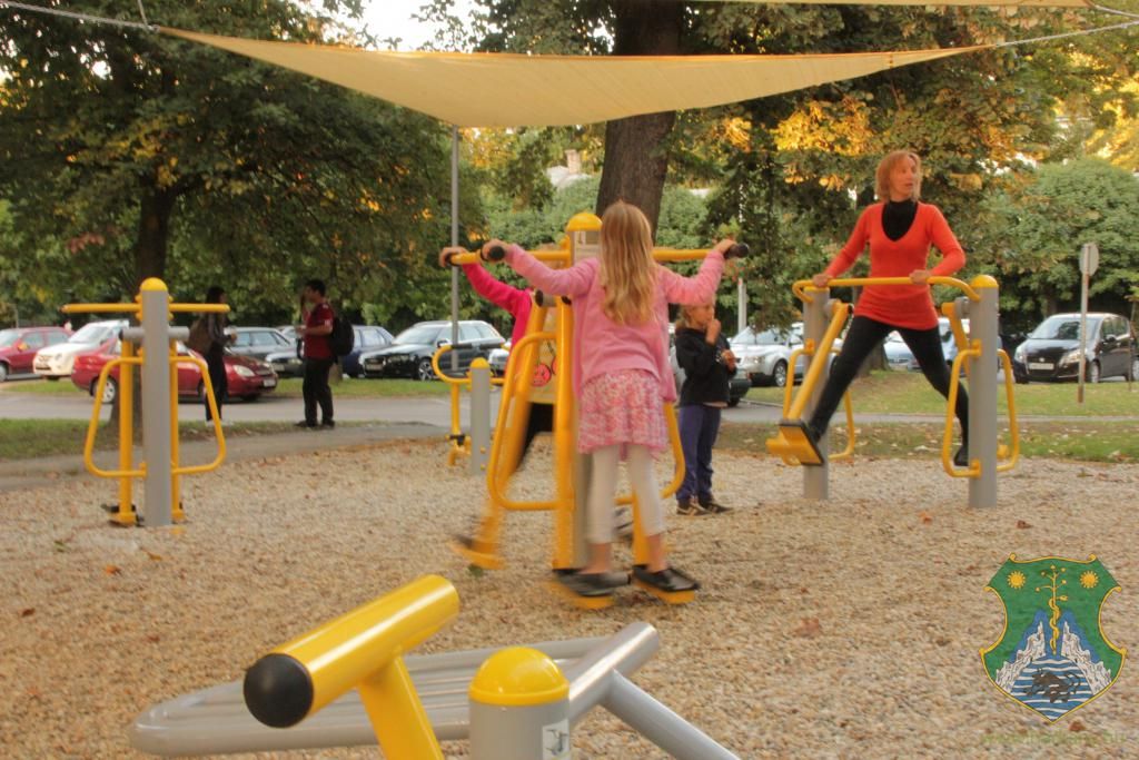A Turisztikai Egyesület pályázatából megvalósult játszótér átadása
