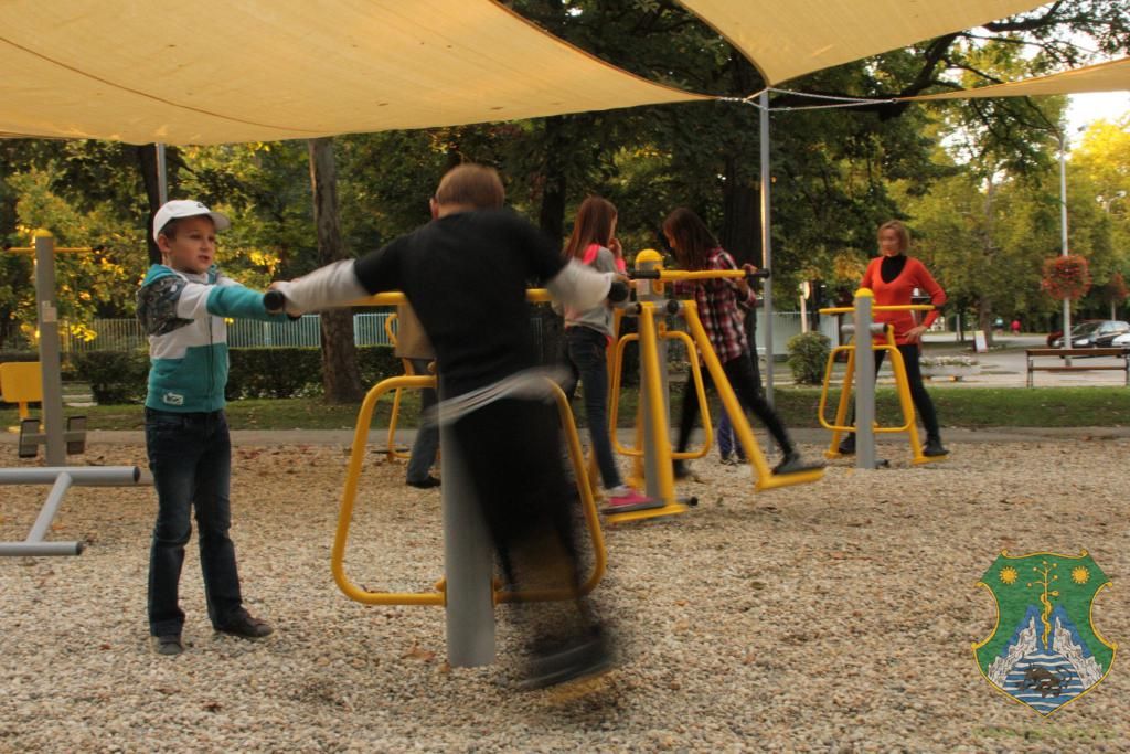 A Turisztikai Egyesület pályázatából megvalósult játszótér átadása