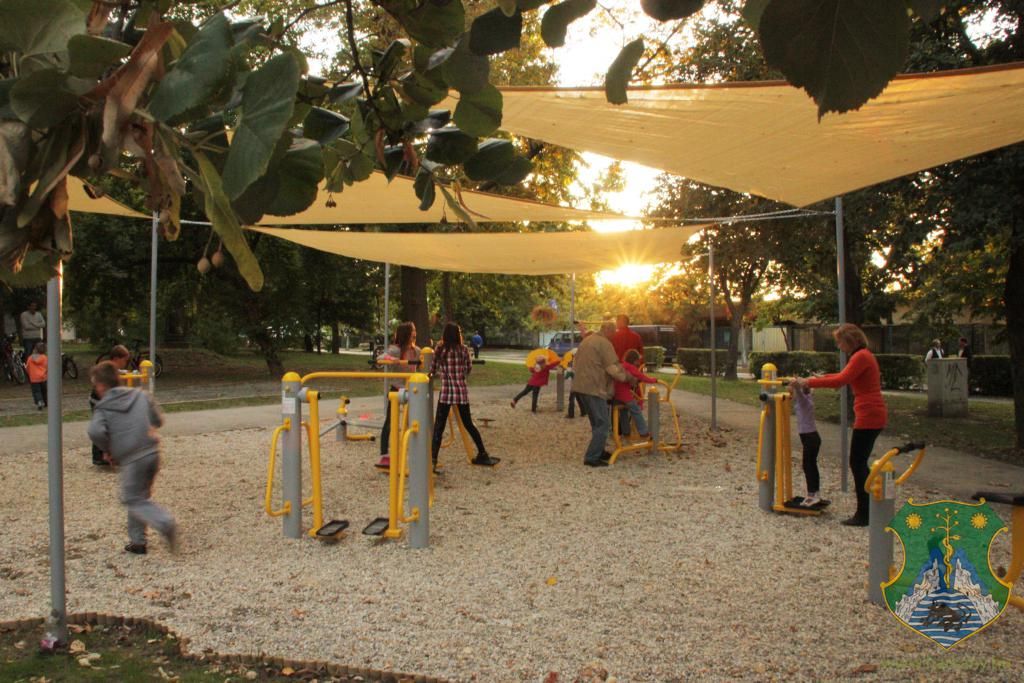 A Turisztikai Egyesület pályázatából megvalósult játszótér átadása